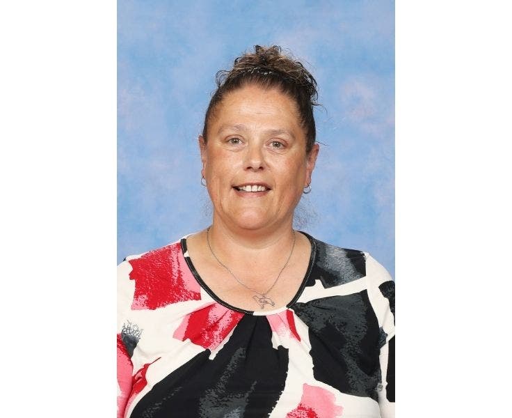 Copy of DA - Gallery - Staff Portraits - Gallery Block Template - Staff Portrait (4)