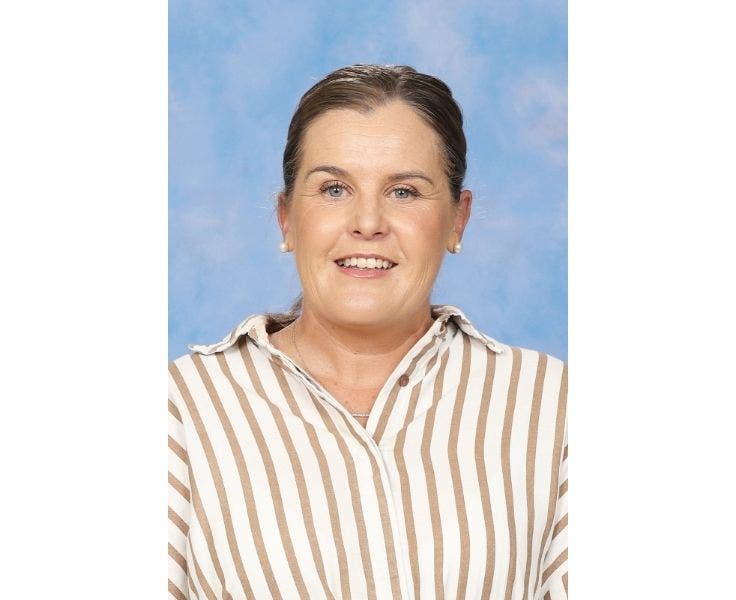 Copy of DA - Gallery - Staff Portraits - Gallery Block Template - Staff Portrait (5)