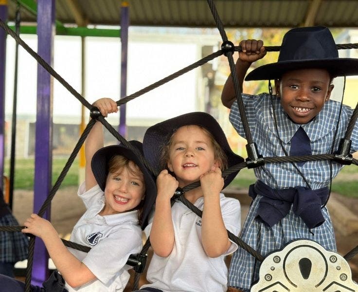 Copy of DA - Gallery - DELETE PAGE (4)